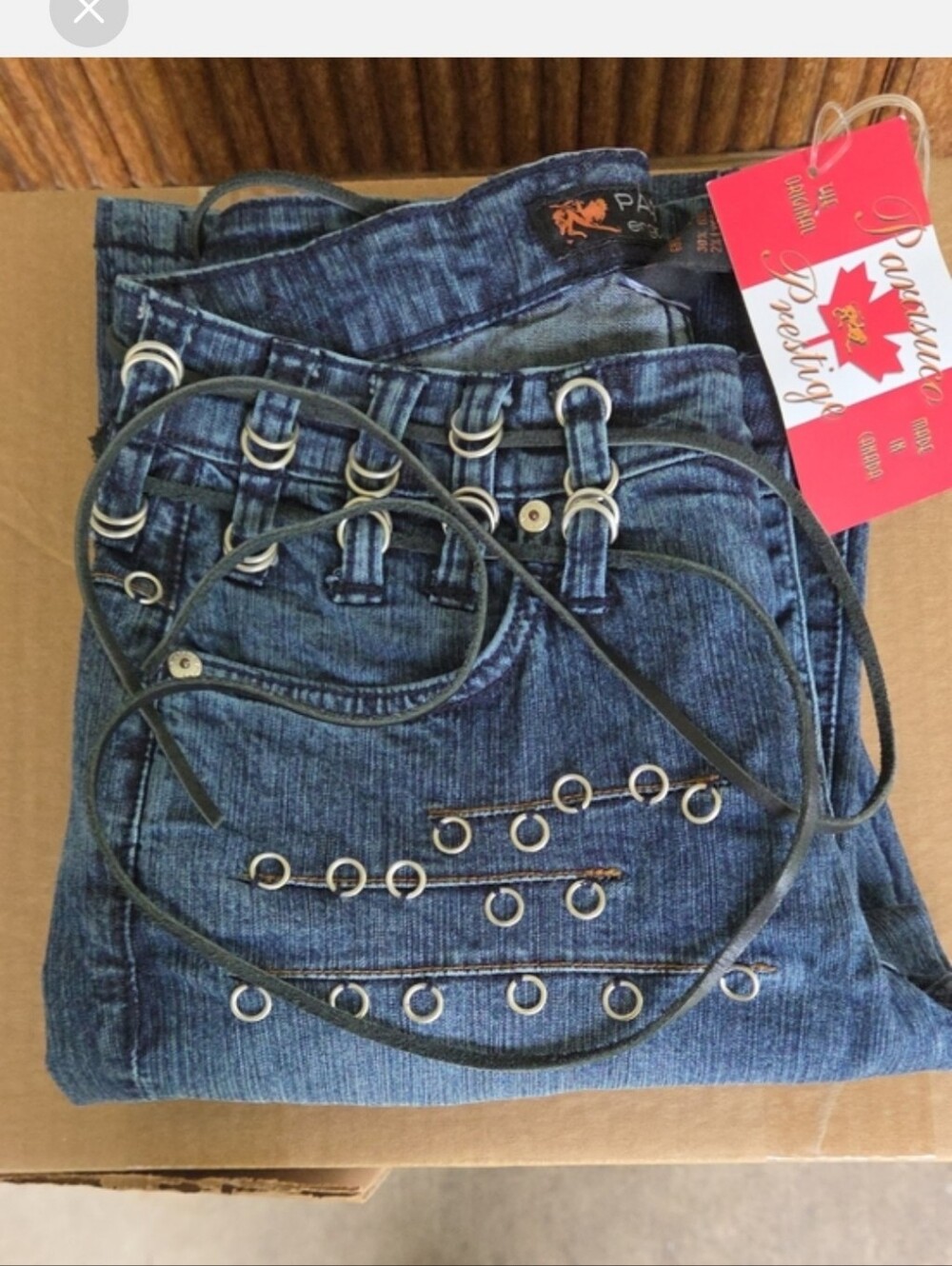 PARASUCO,NWT,ERGONOMIC,FLARE CUT,GROMMET LEATHER DETAIL ,JEANS,REAL RETAIL$452